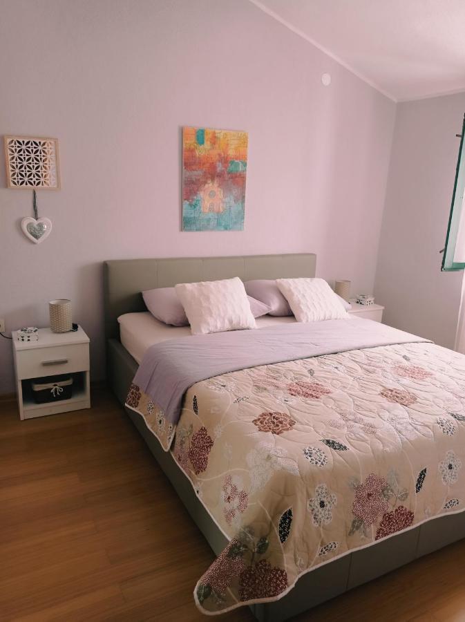 Apartment Silvija Vinišće Zewnętrze zdjęcie